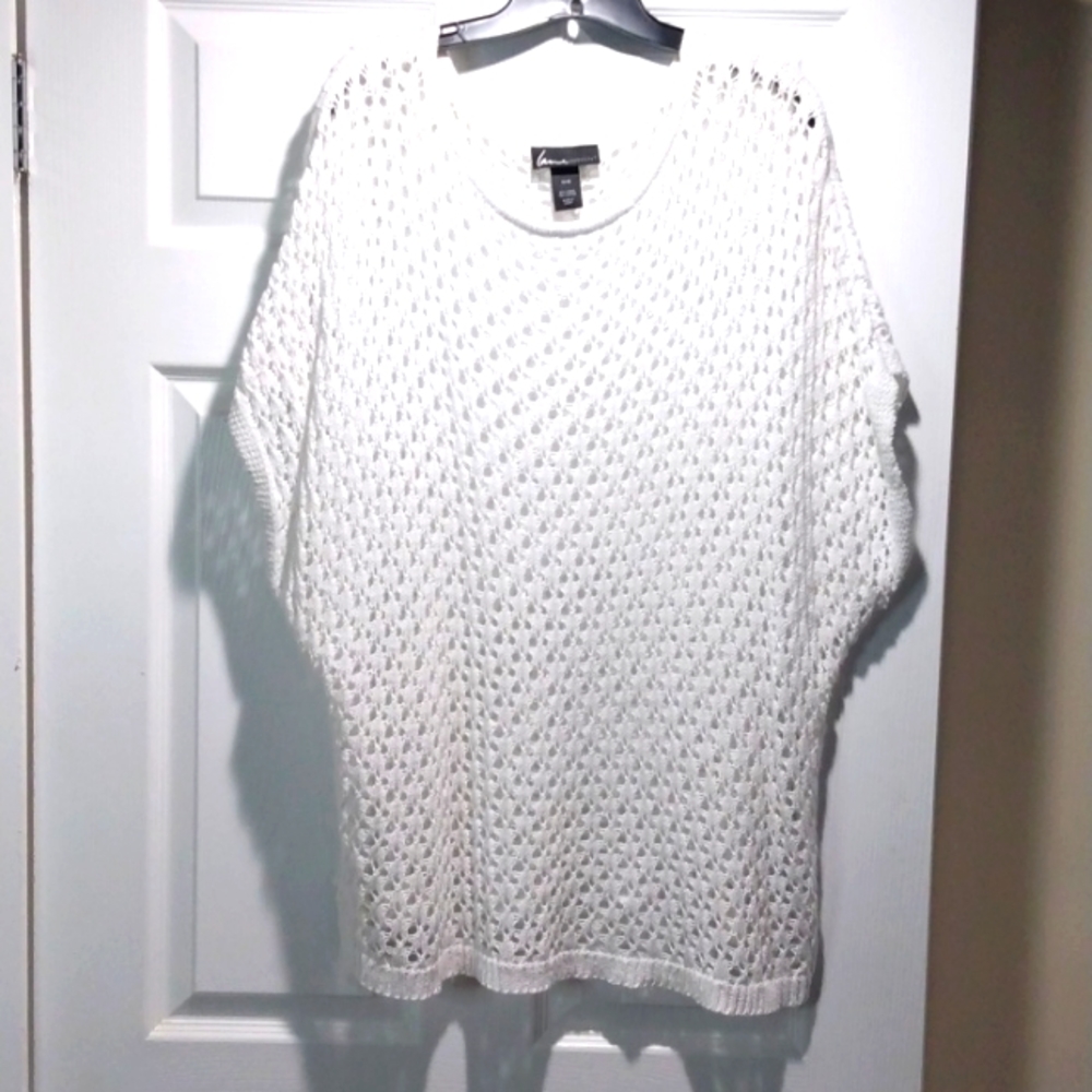 White net sweater size 14/16 by Lane Bryant.